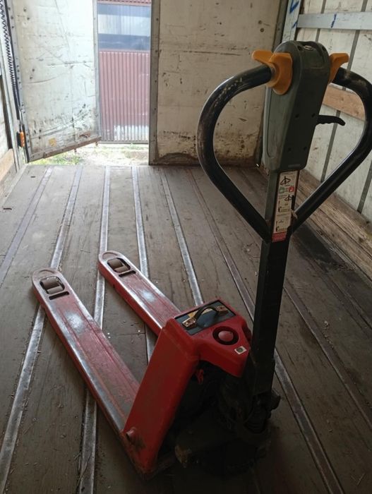 Wózek paletowy elektryczny