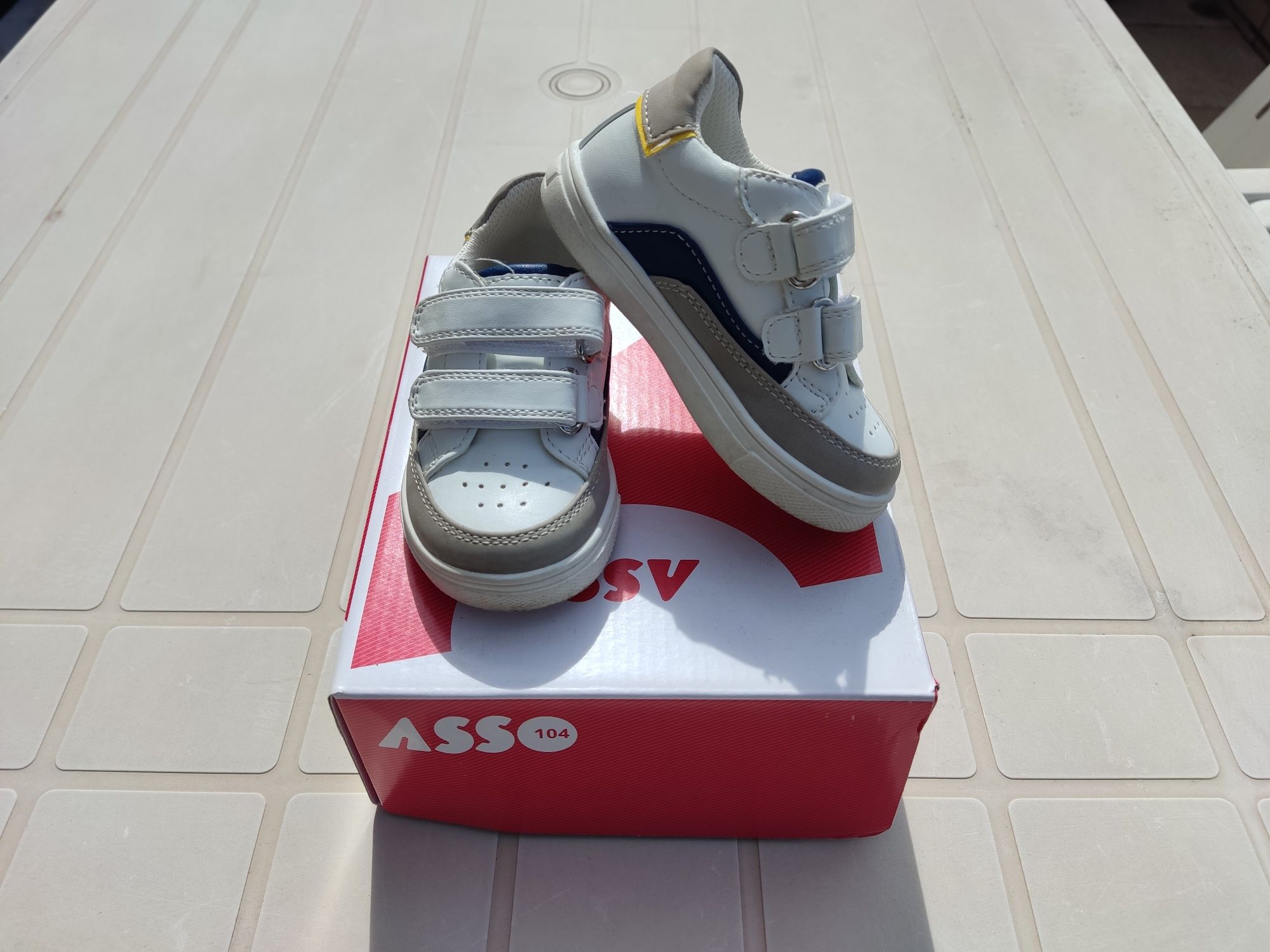 Tênis ASICS Tamanho 21