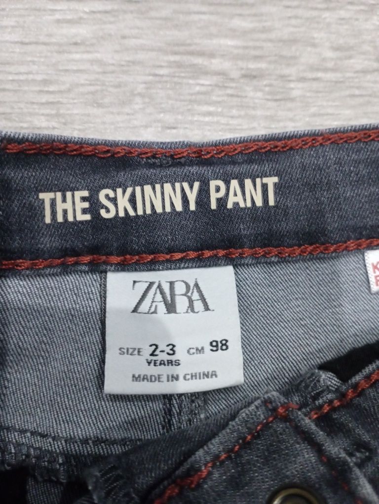 Spodnie jeansowe skinny Zara szare 98