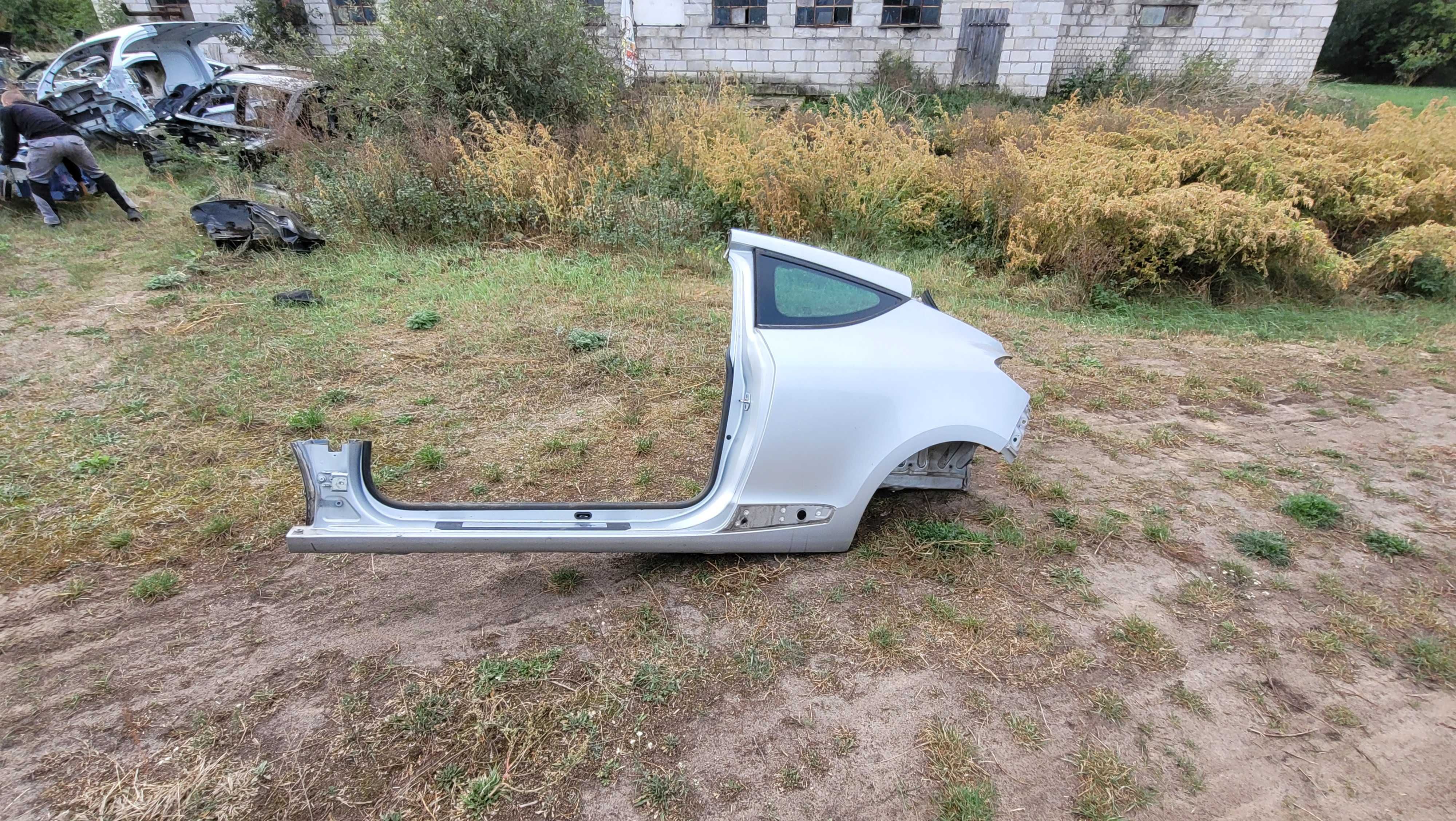 Renault Megane III 3 coupe lewy błotnik tył tylny próg TED 69