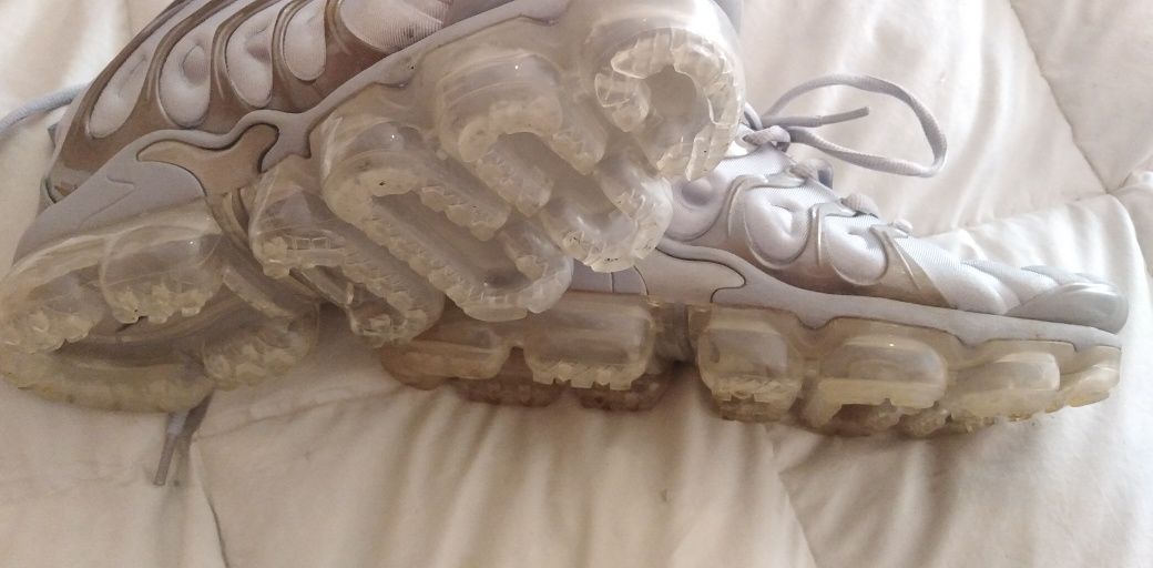 Vendo Ténis Nike Air vapormax