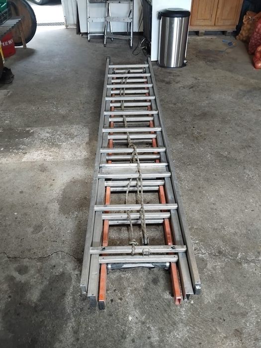 Vendo escada extensível de 9 metros