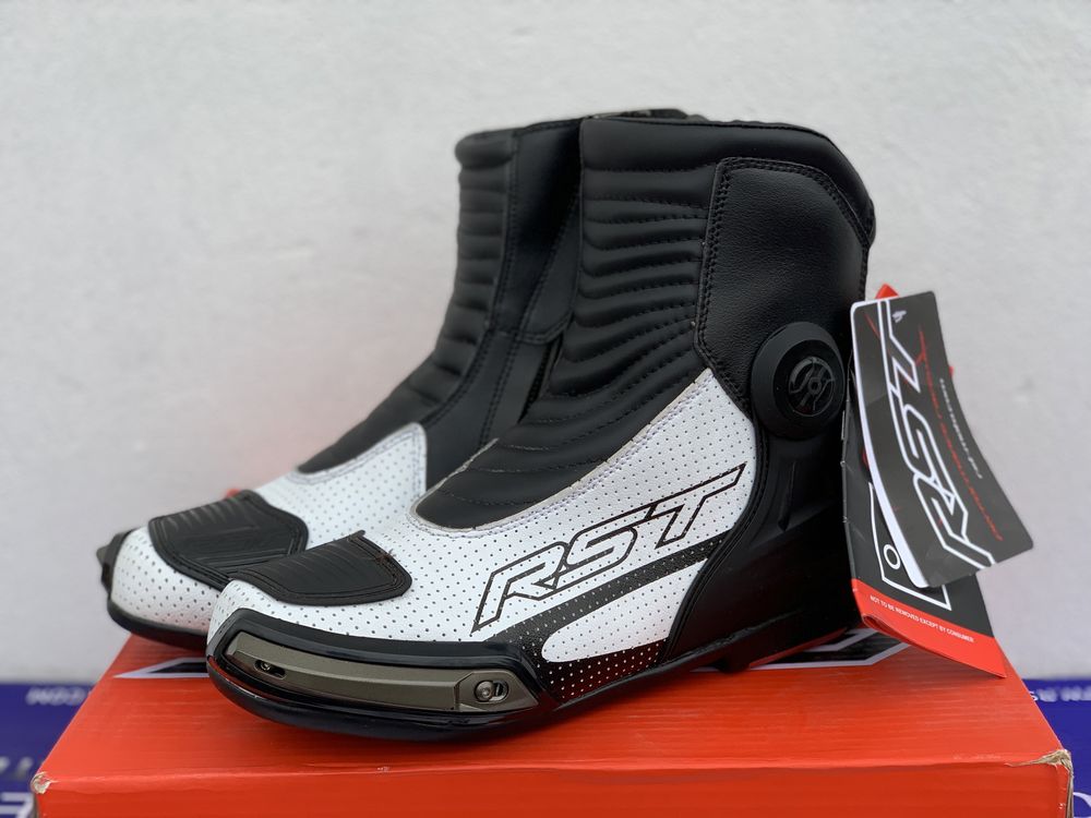 Niskie sportowe buty motocyklowe RST tractech evo III short rozmiar 44
