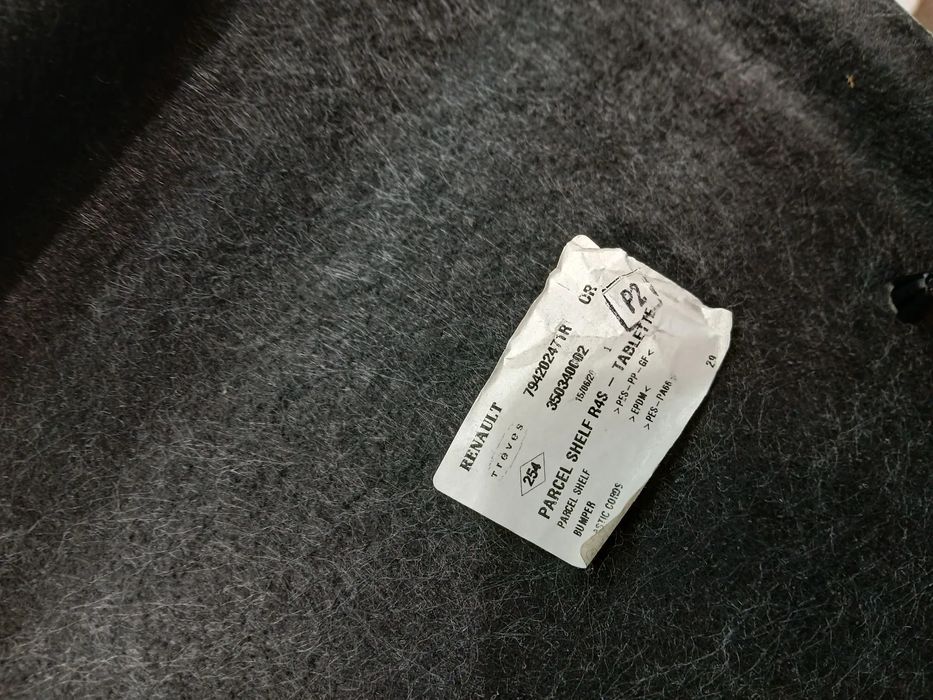 Chapeleira / tampo da mala RENAULT Twingo III (BCM_)