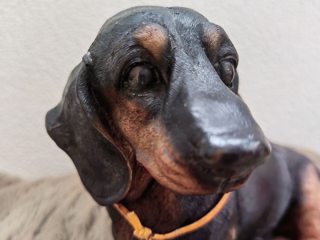 Dachshund, teckel ou Dackel, cão-salsicha em resina