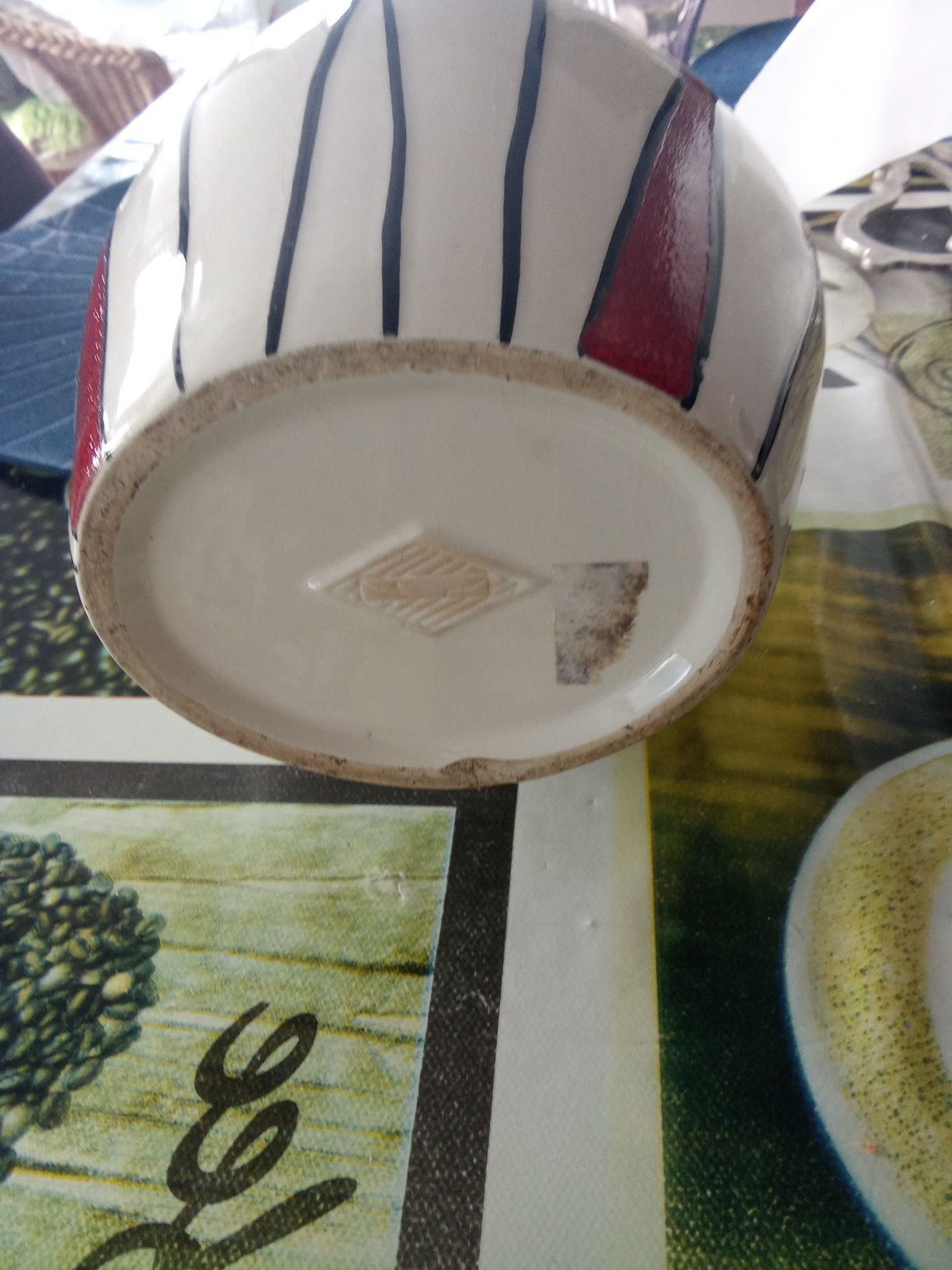 Jarra nova para desocupar