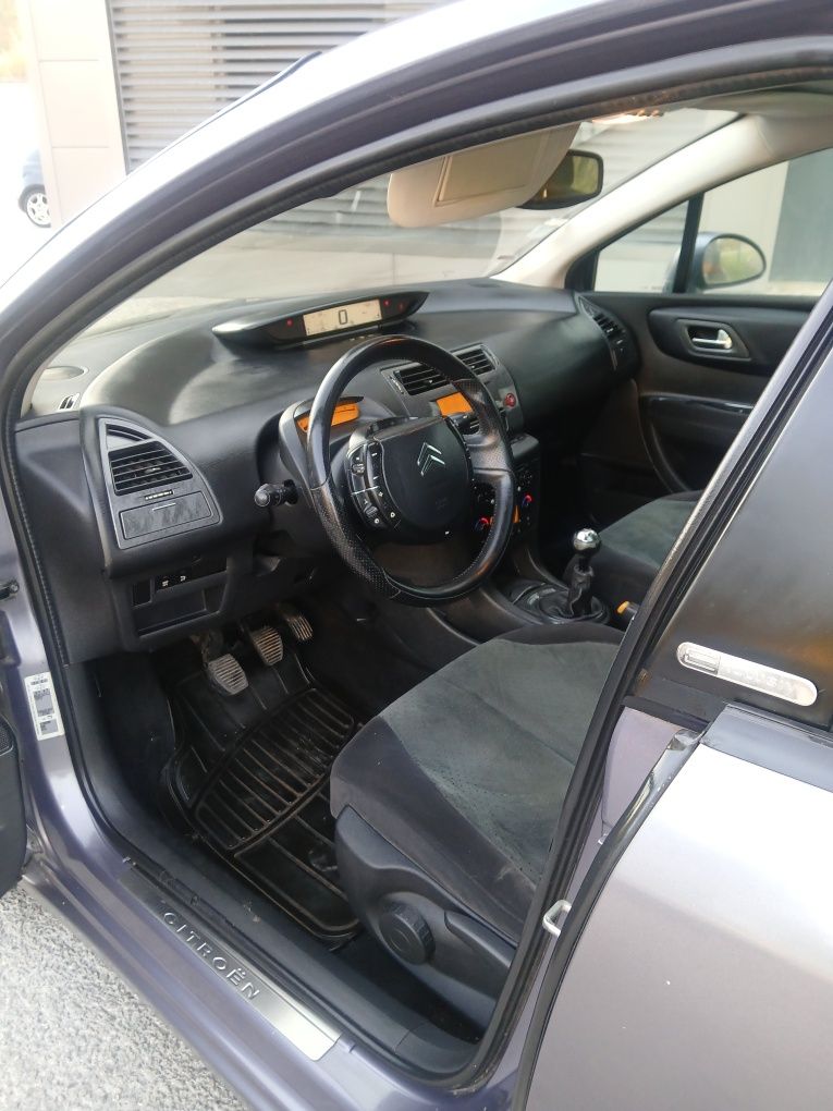 Citroën C4 Executive 1.6 HDI