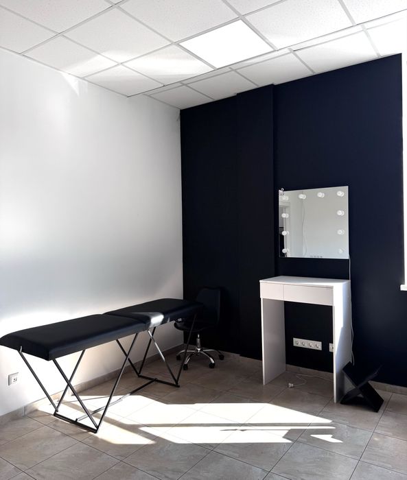 Оренда Стіл бровіста візажиста бьюті майстера кушетка лашмейкера