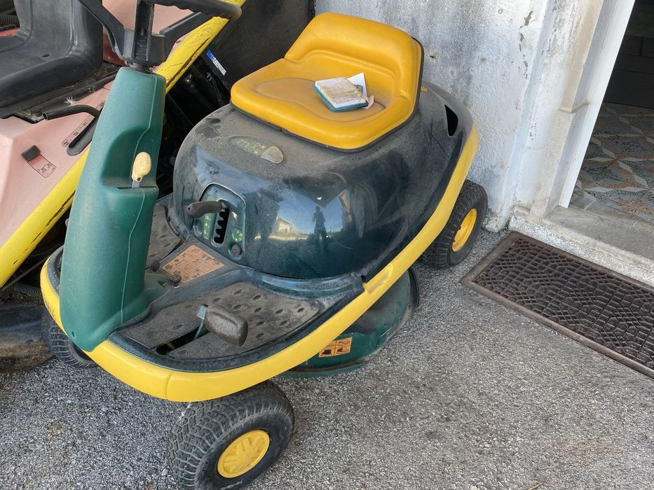 Trator MTD bom para jardim pequeno