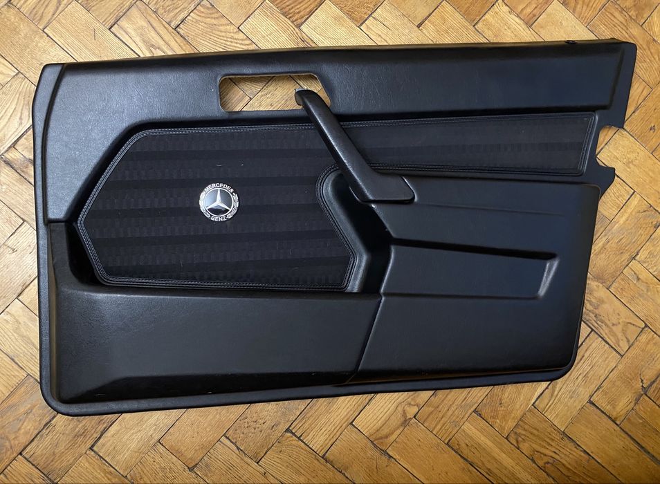 Дверні  карти  передні мерседес 190