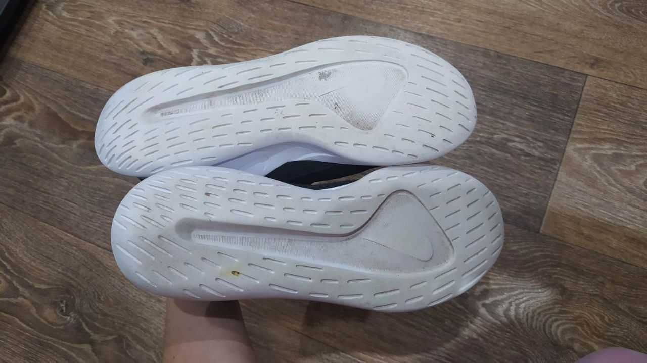 Кроссовки  Nike Viale р. 40 Оригинал