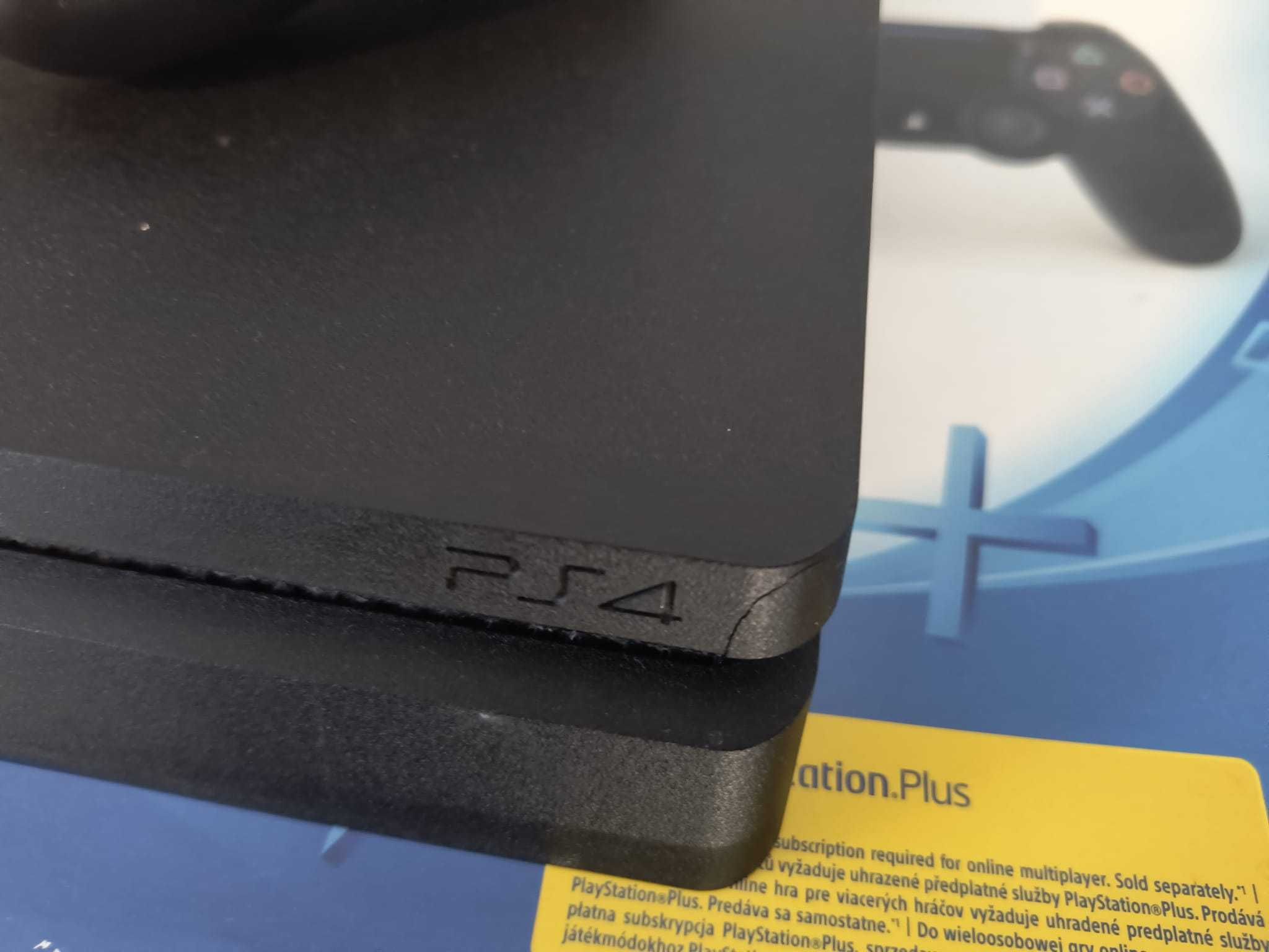 Konsola PS 4 + 2 pady+ 3 gry