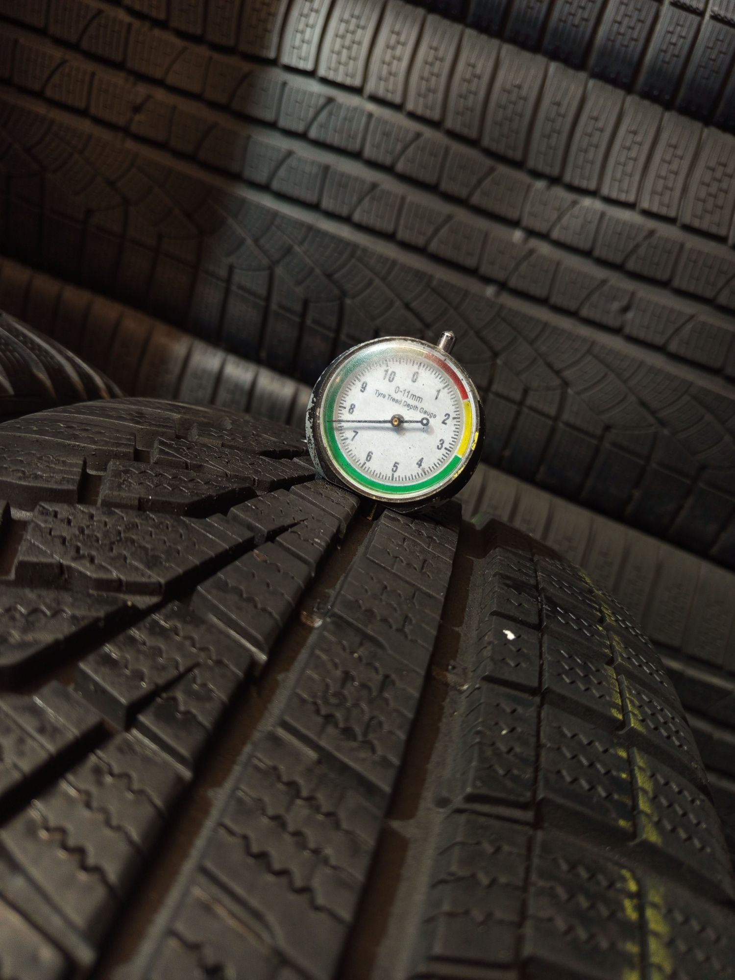 4x 235/55r17 Hankook Winter I'cept evo2