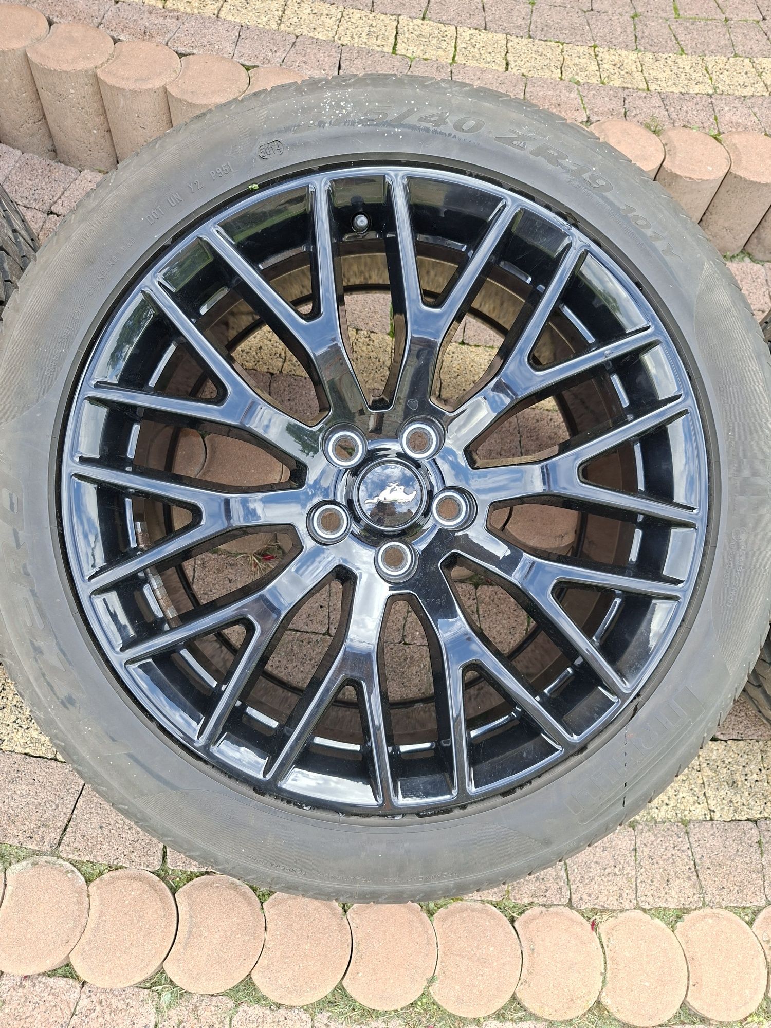Felgi Ford Mustang Gt 19" 5x114.3 Opony letnie Czarne