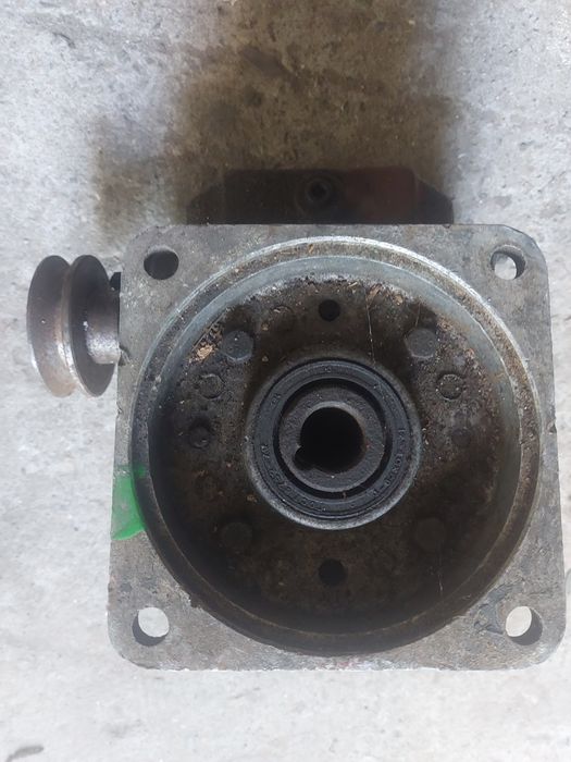 Продам редуктор ...14 63А