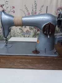 Машинка швейная под ремонт