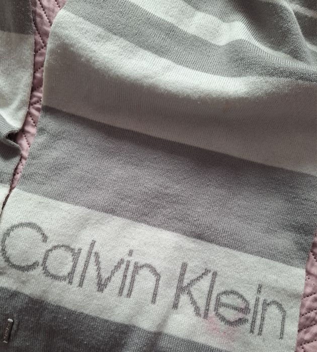 Calvin Klein męski ORYGINALNY szal szalik szary
Beverly Hills Polo Clu