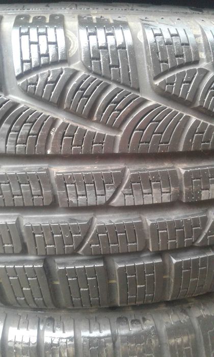 Зима 2шт 225/55R17 Pirelli Sottozero Winter 210 Serie 2 Run Flat RSC