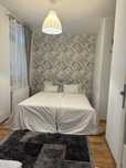 Looking for a roomate in a Two bedroom apartment - Only Female