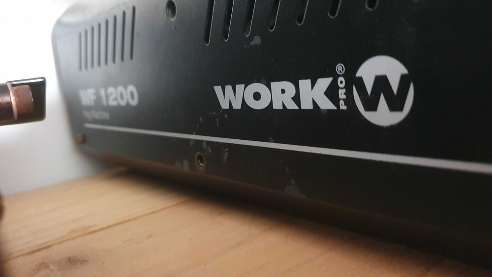 Maquina fumo wf1200 Work Pro W
