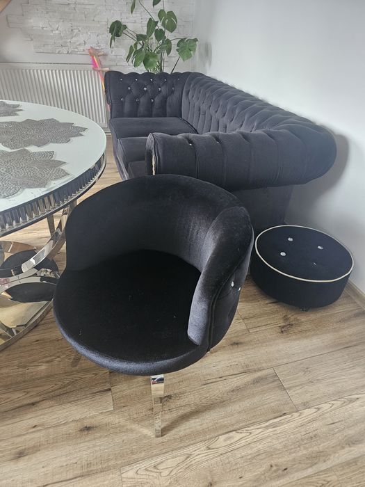 Krzesło glamour z kryształkami. Kupione w meble Bujak