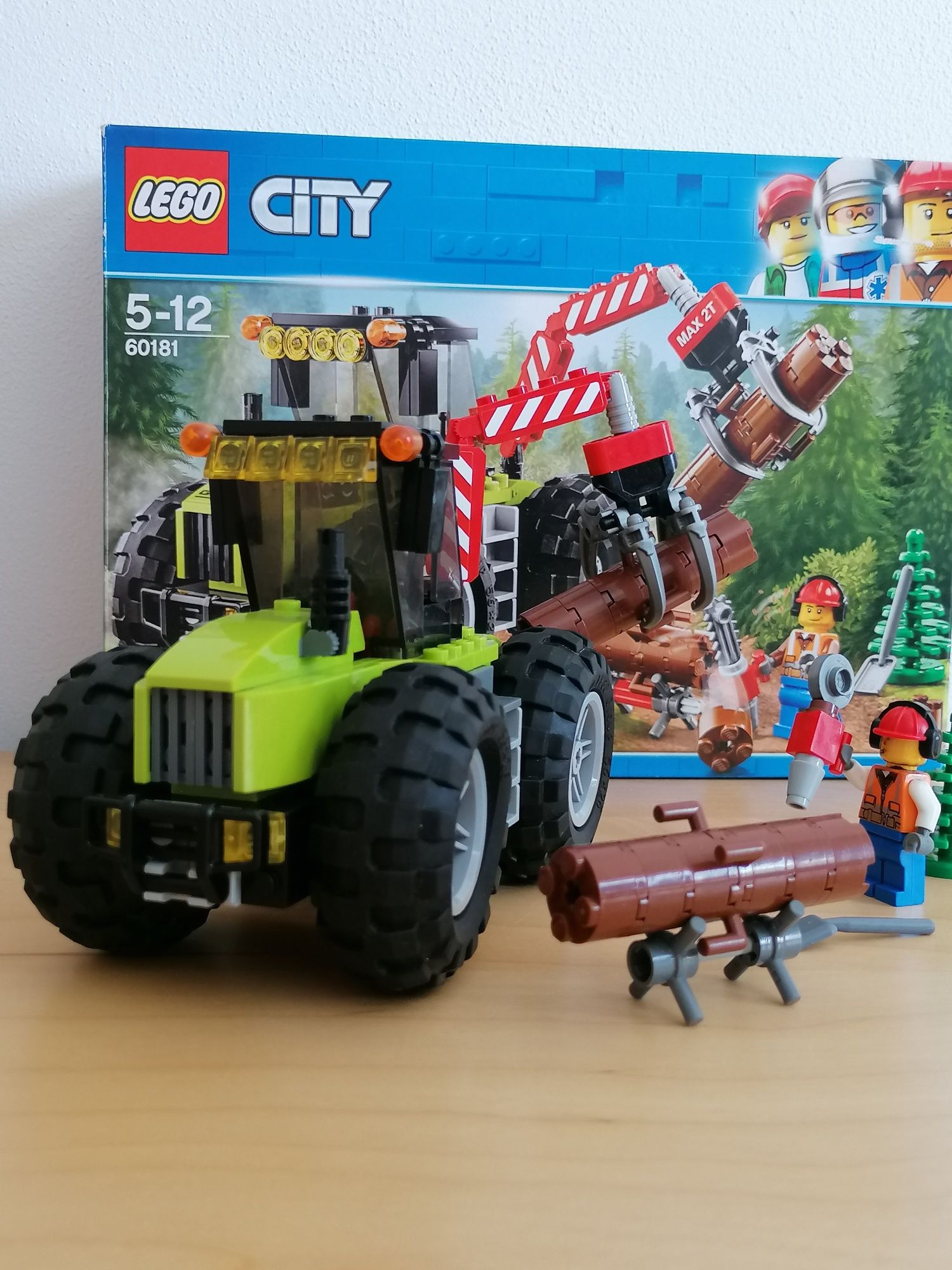 Lego 60181 traktor leśny