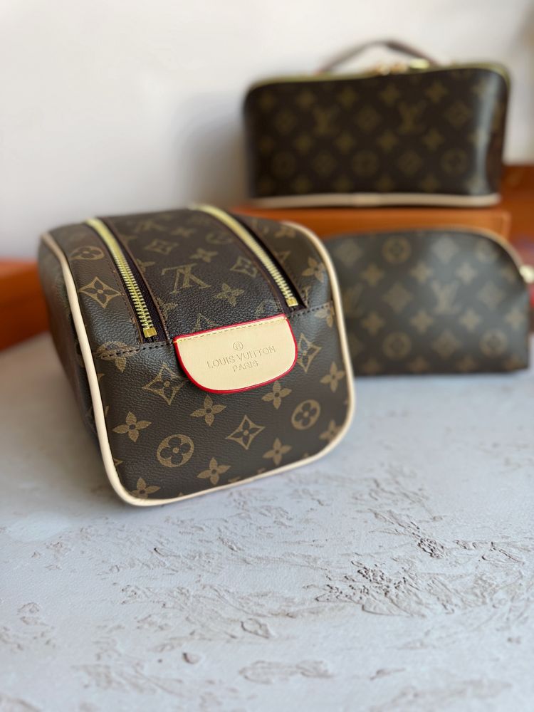 Несессер косметичка коричнева жіноча Louis Vuitton луі вітон LV шкіра
