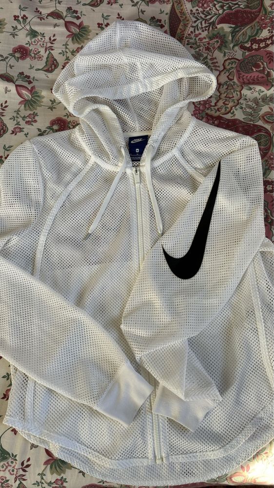 Спортивная кофта Nike р. М