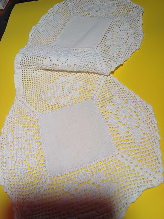 Conjunto 3 Naperons em Linho e Renda