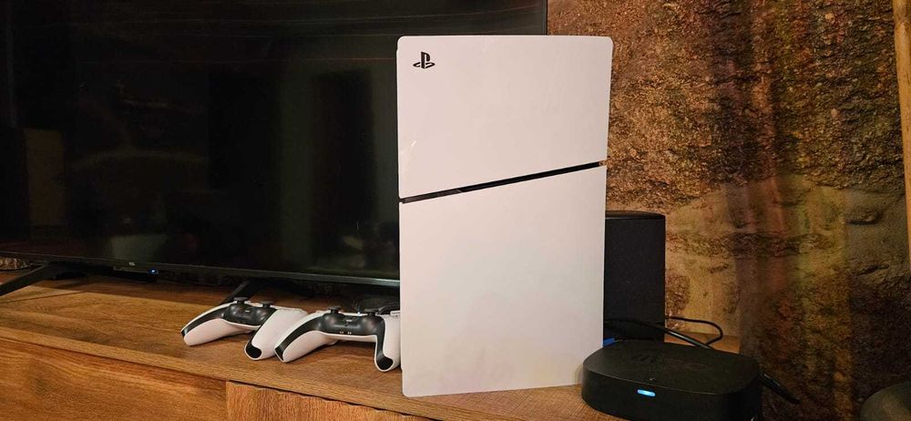 PlayStation 5 Slim 1TB - Completa e com Garantia!