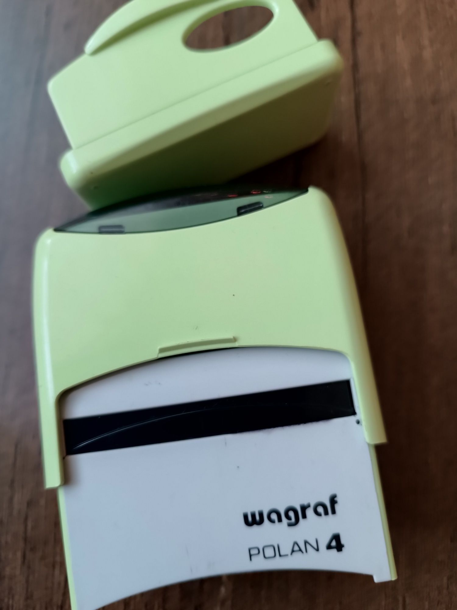 Wagraf polan  3 lub 4 czerwona zielona szara