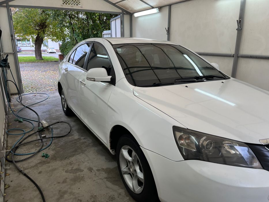 Geely England EC7