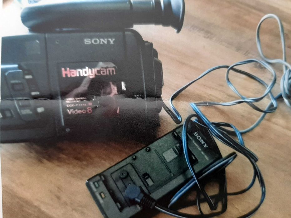 Camera Filmar Sony Handycam CCD-F335E