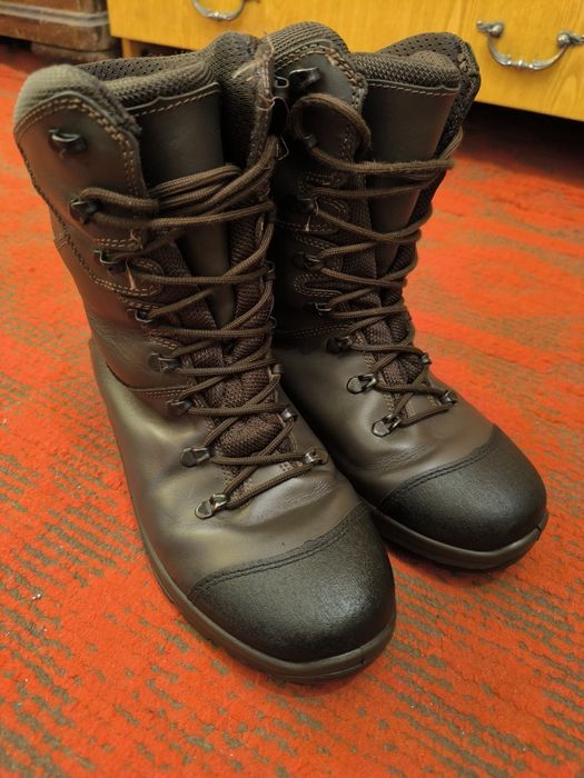 Продаю Черевики з високими берцями зимові 44 розміру "Крок"