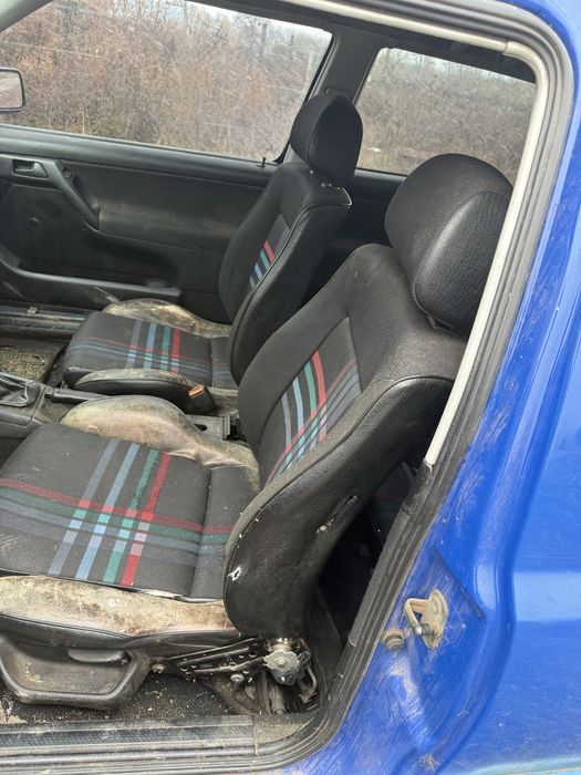 СидіннЯ передні та задні Volkswagen Golf 3