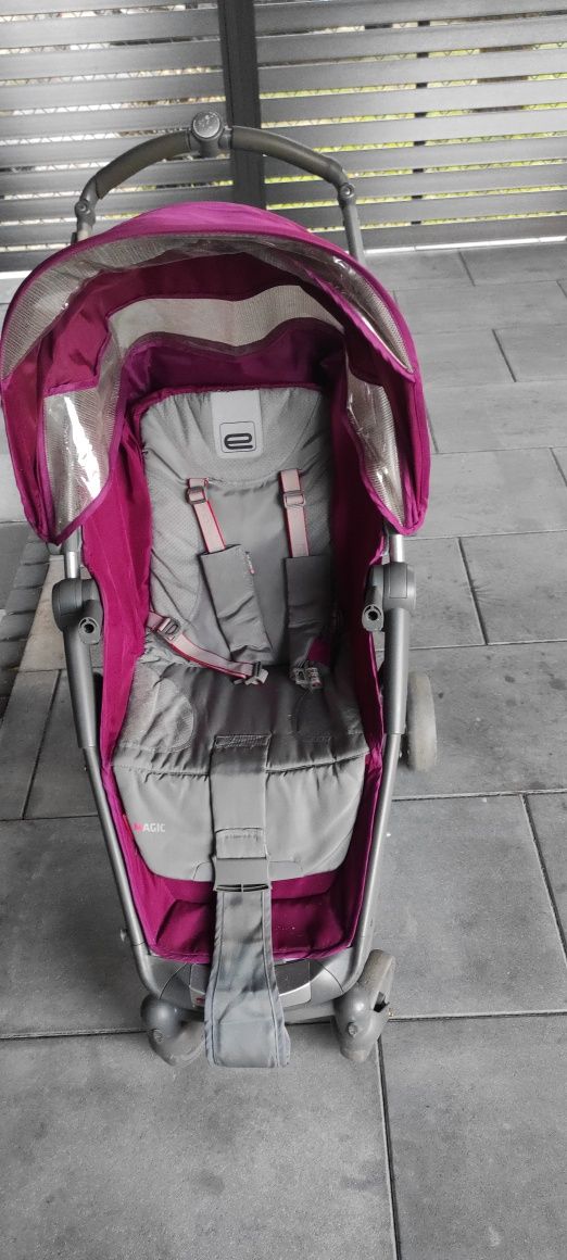 Wózek spacerowy  dla dziecka