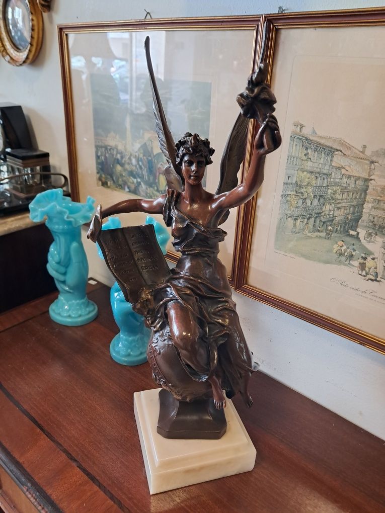 Escultura antiga