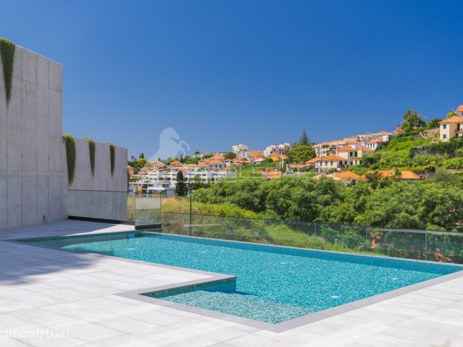 Fantástico PENTHOUSE em Edifício Residencial Novo - 2024