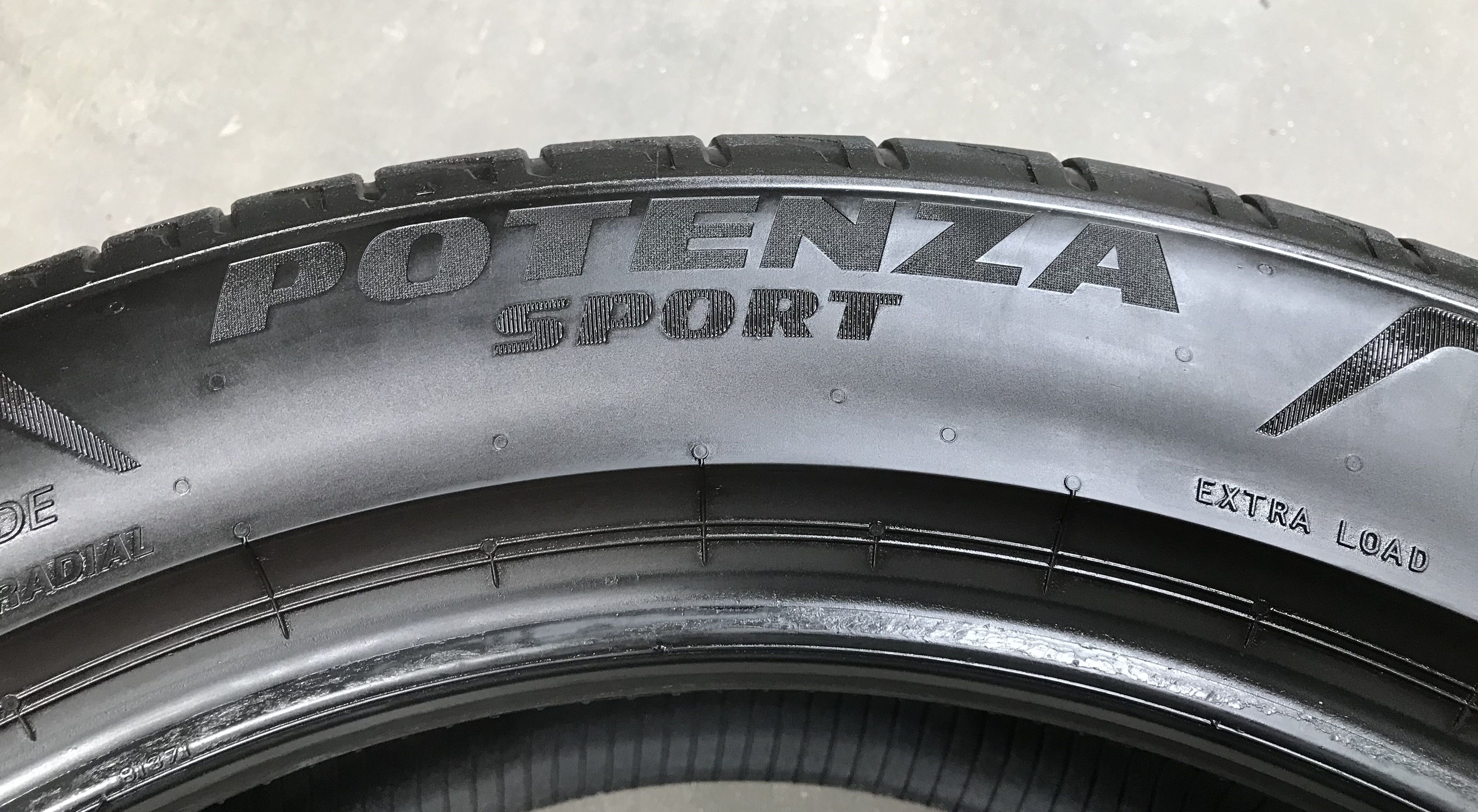 Opona używana letnia 275/45R20 110Y Bridgestone  Potenza Sport