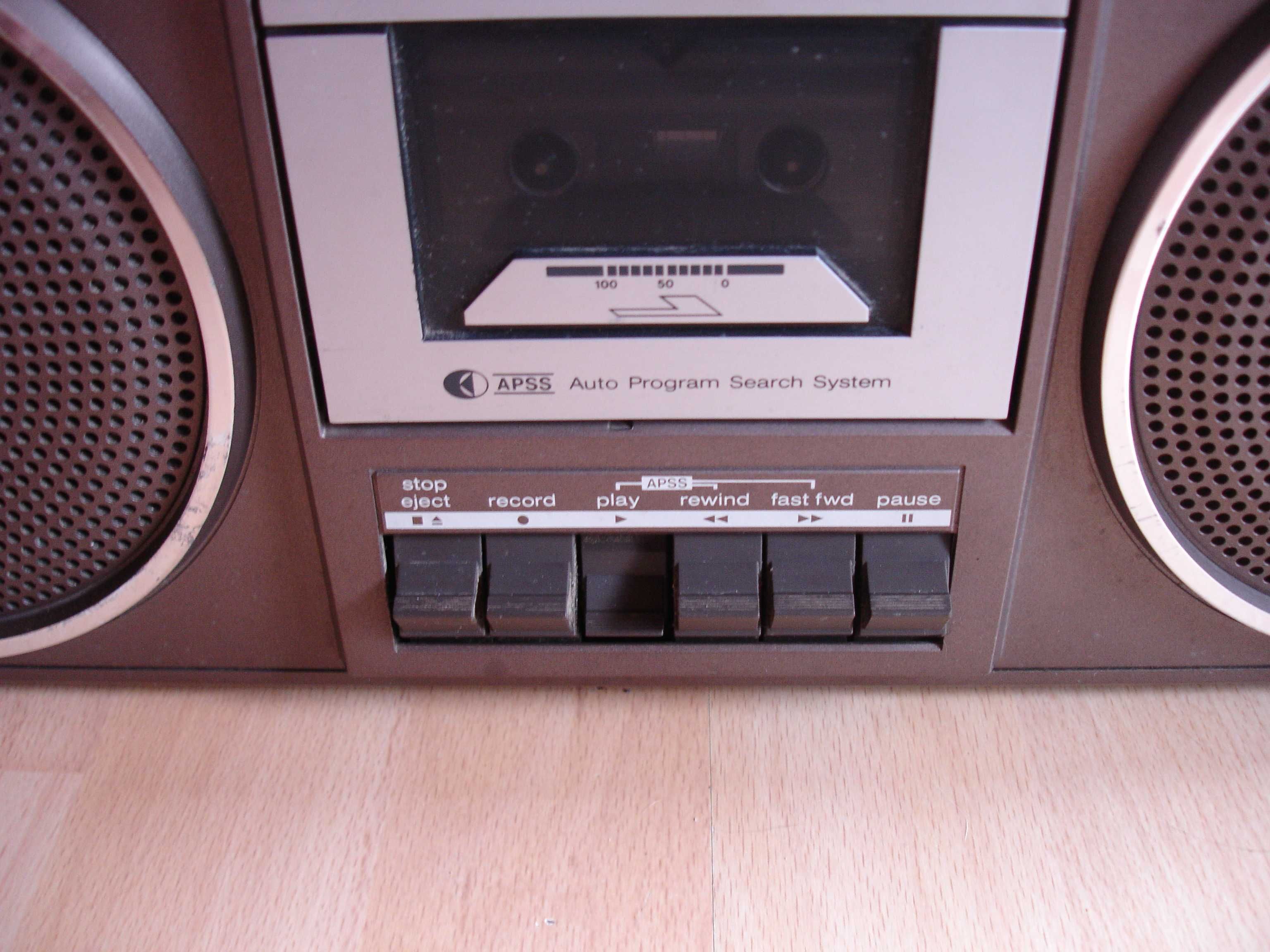 Radiomagnetofon SHARP GF-5454