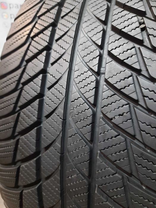 Шини 6,5мм 225/40 R18 BRIDGESTONE Blizzak LM001 б/у зима склад