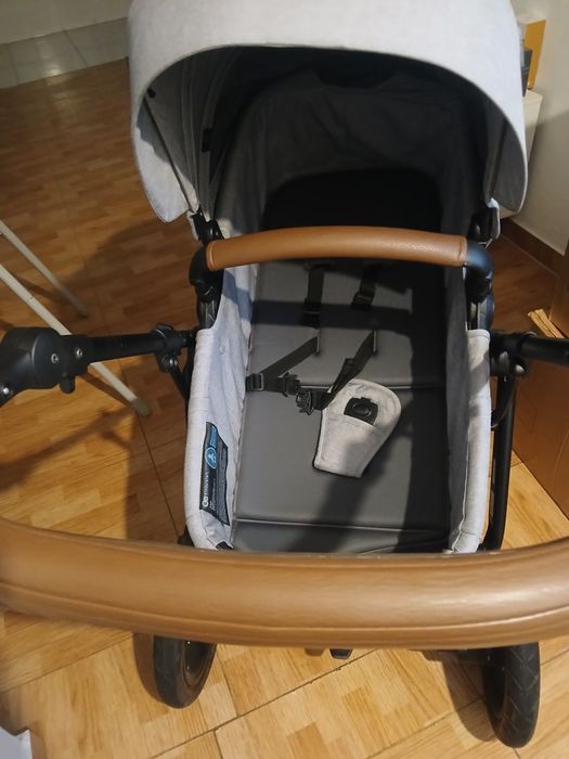 Carrinho de bebe sem ovo...