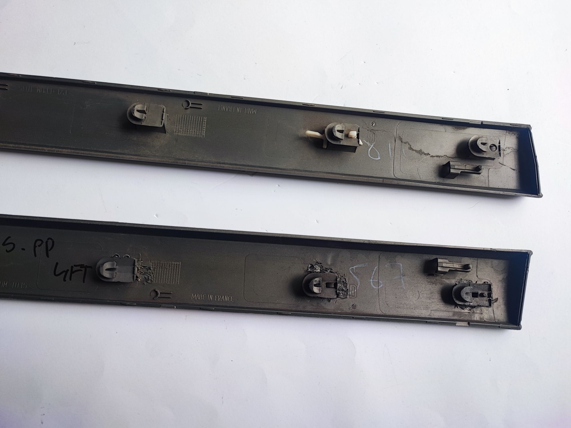 Listwa drzwi Renault Scenic 2 Lift Scenic II listwa boczna ozdobna