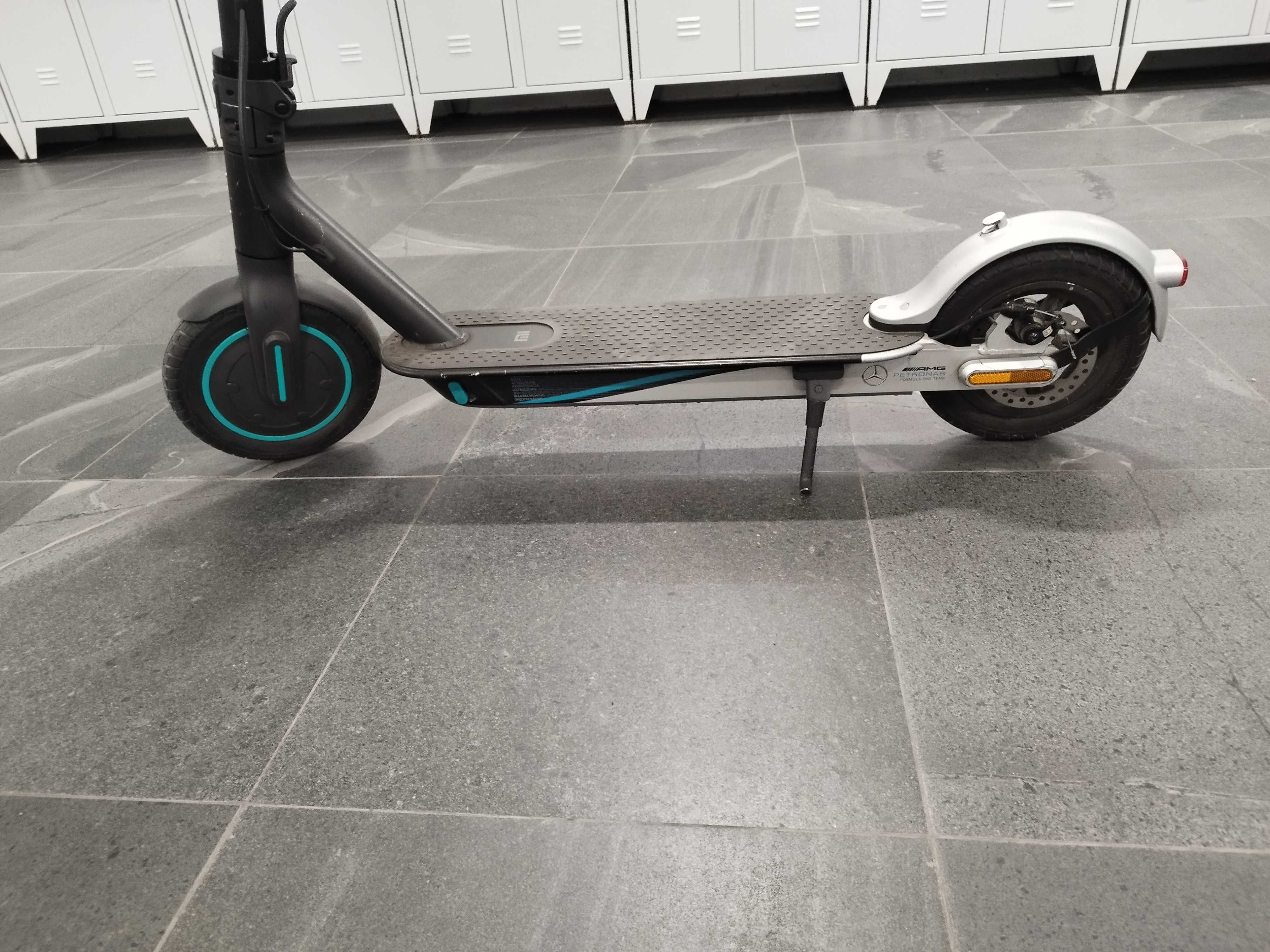 Trotinete Xiaomi Pro2 AMG Petronas