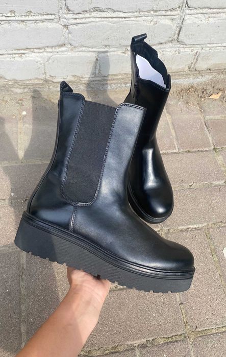 Челсі з замочком на платформі marco tozzi