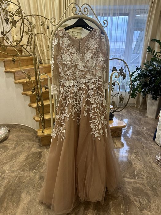 Святкові сукні  s-m