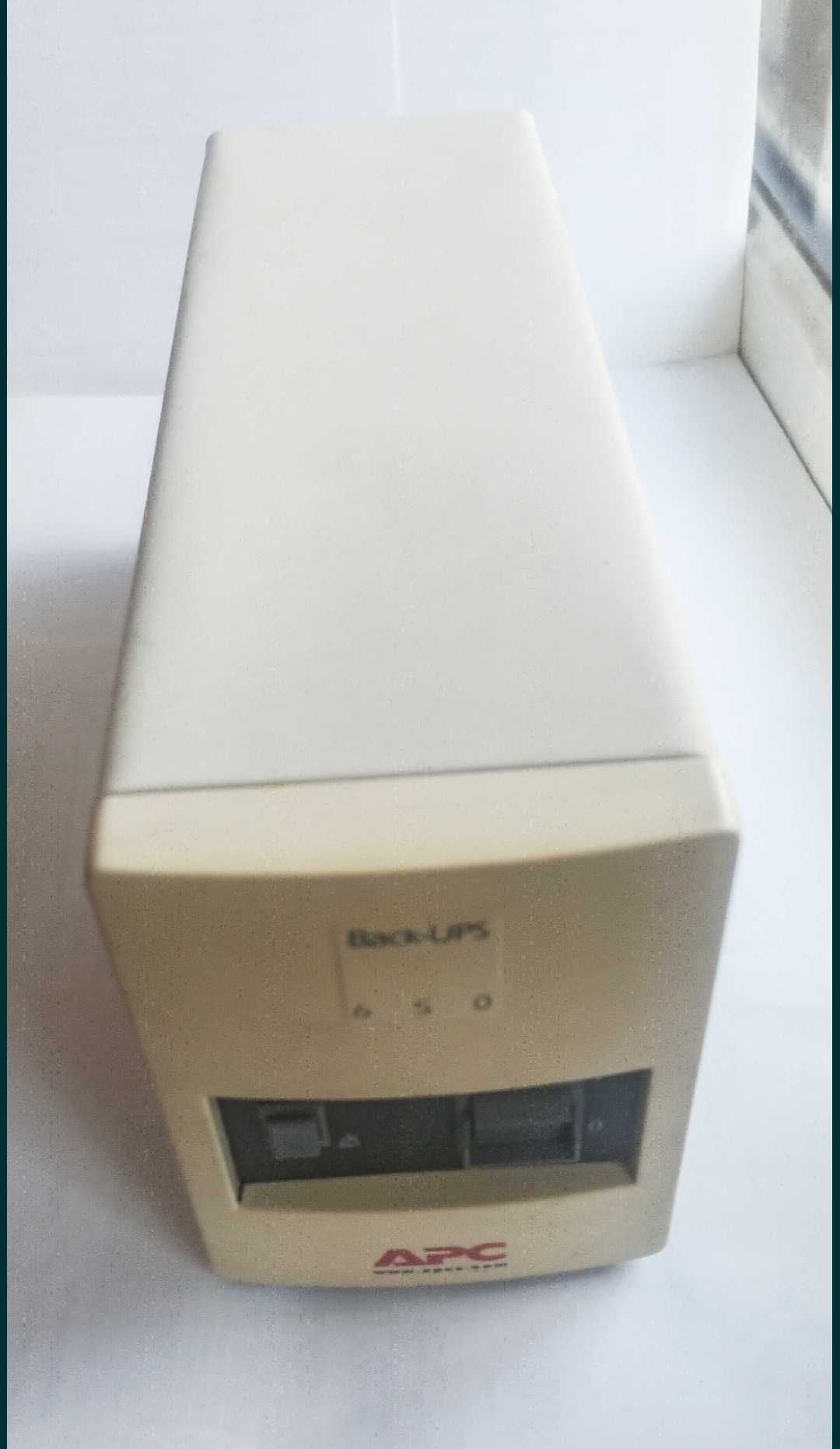 Джерело безперебійного живлення / інвертор APC BACK-UPS 650 УПС ДБЖ