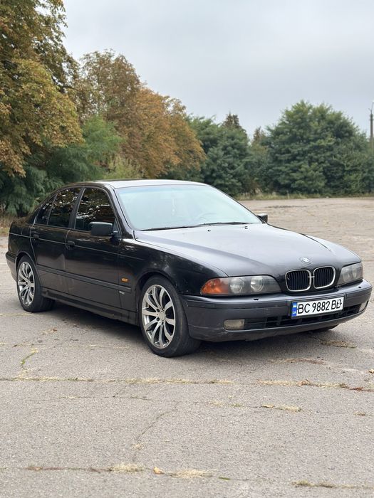 Продам BMW E39 2.5