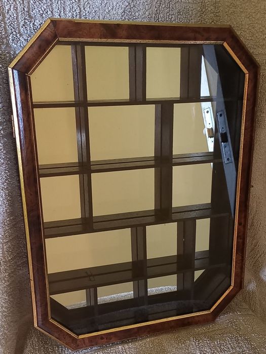 Витрина витражи для коллекционирования