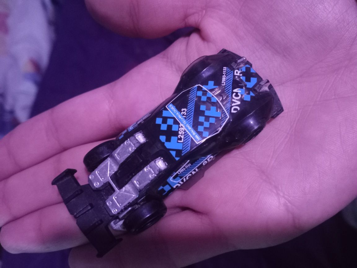 Carro hotwheels davancenator